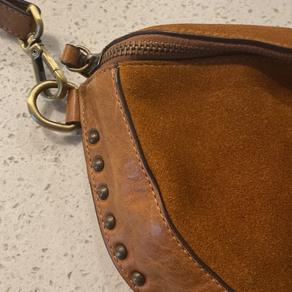 🌻 Sundance leather and suede belt or around the body bag, purse made in Italy. - Picture 12 of 15